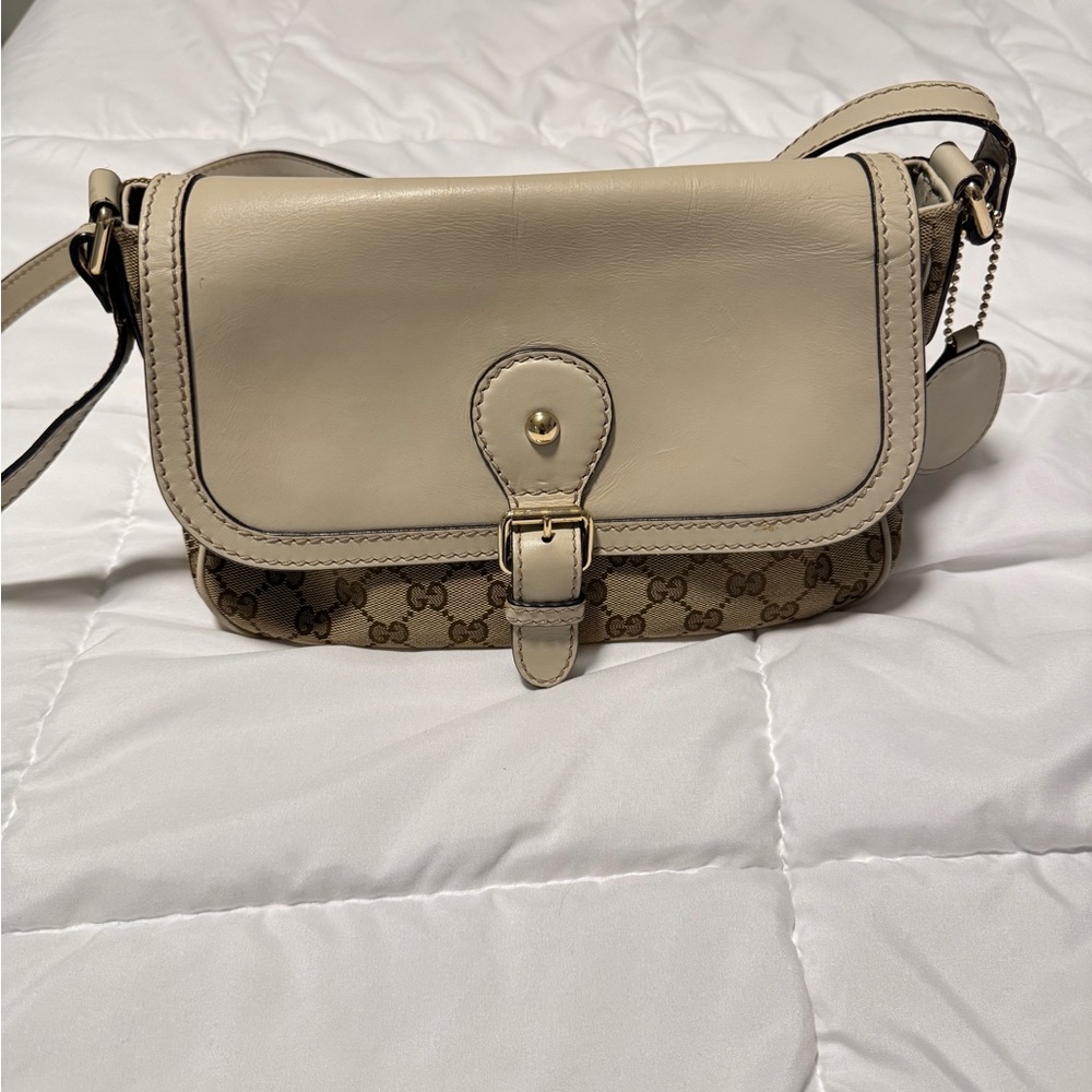 Gucci Cream and Brown Crossbody Bag with Adjustable Strap